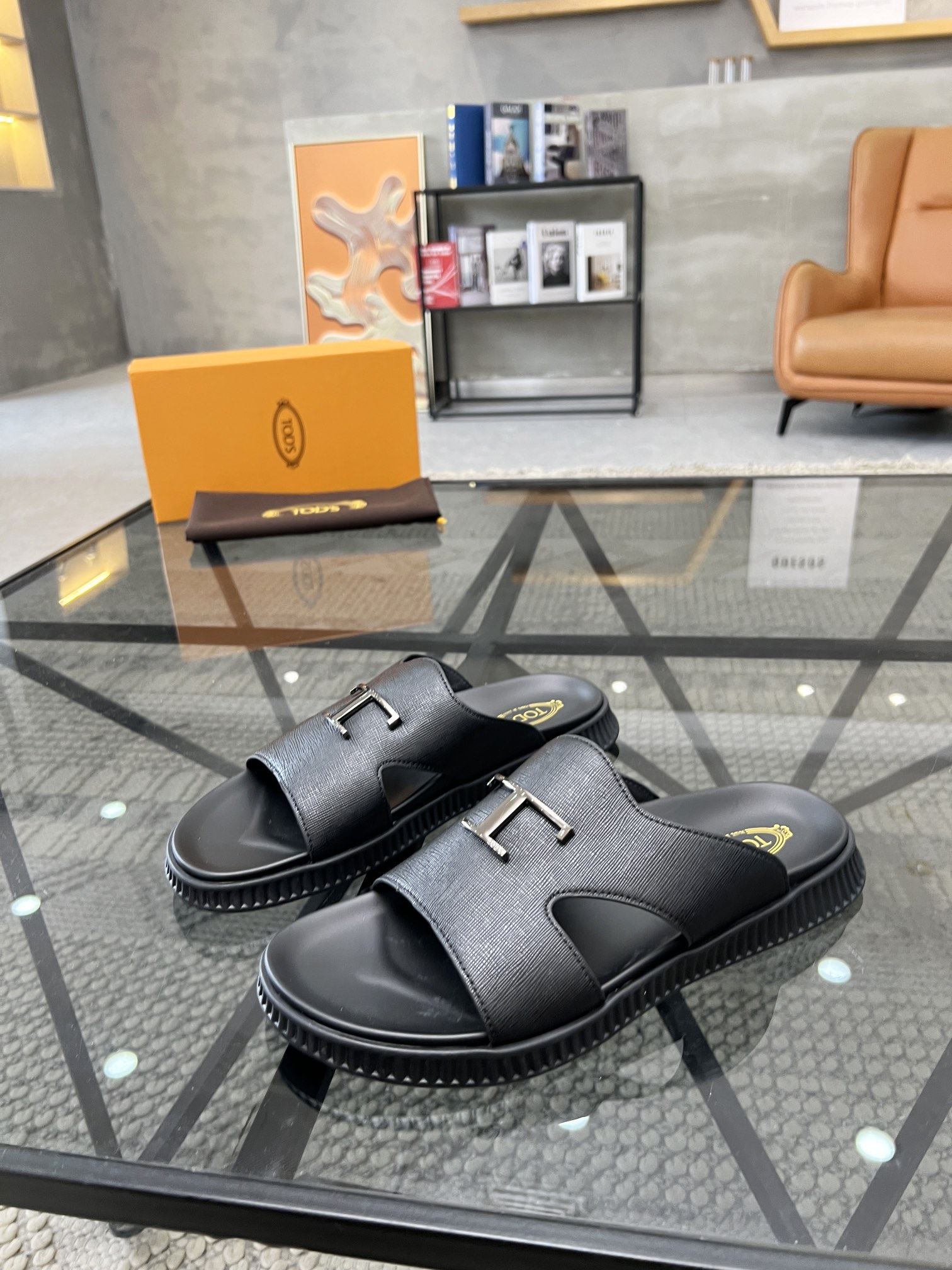 Tods Sandals